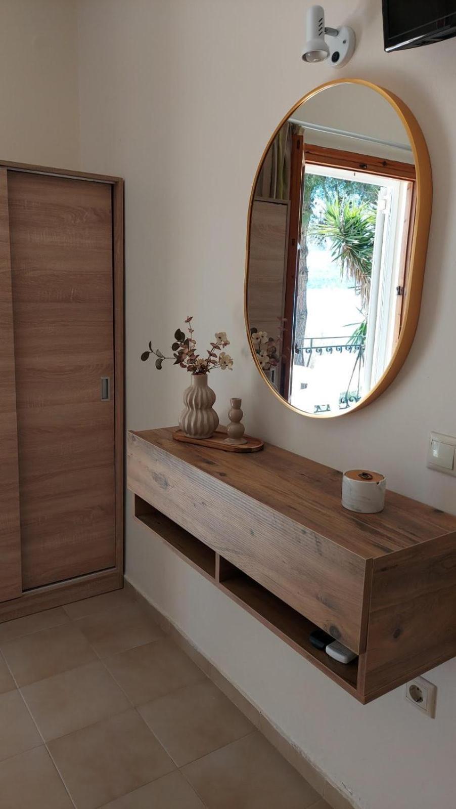Sea Breeze Apartments Ліксурі Екстер'єр фото